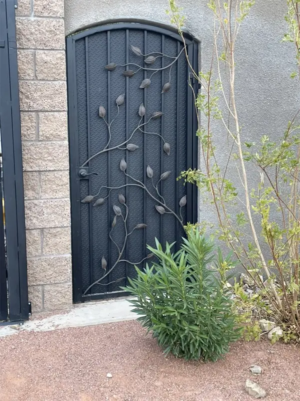 Gate lock installation or repair in Las Vegas