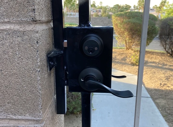 Welding gate lock installation and repair in Las Vegas